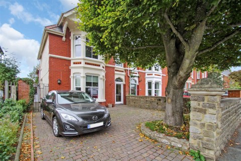 View Full Details for Westlecot Road, Old Town, Swindon