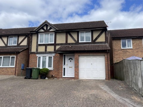 View Full Details for Lomond Close, Sparcells, Swindon