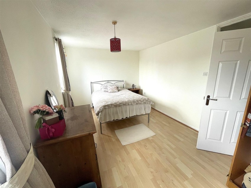 Images for Spindle Tree Court, Pinehurst, Swindon