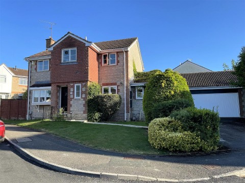 View Full Details for Darcey Close, Grange Park, Swindon