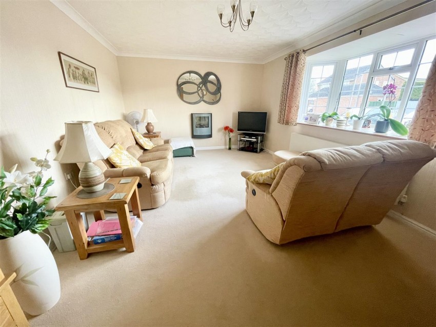 Images for Paddock Close, Haydon Wick, Swindon